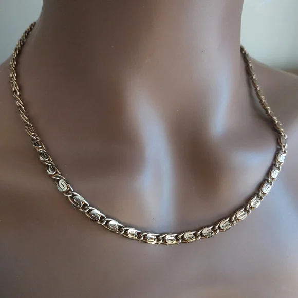 Gold Filled 14kgf Chain Necklace - Picture 2 of 13